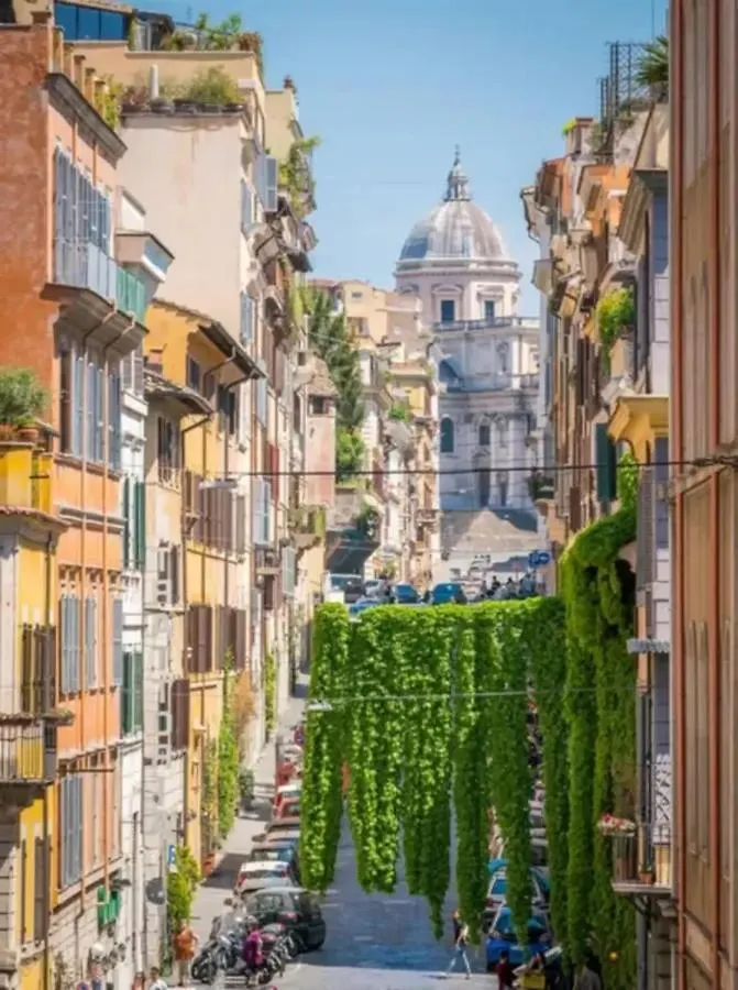 Vacanze Romane Colosseo Apartment  Rome